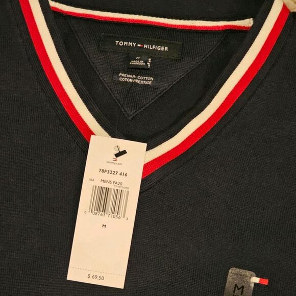 NWT Men's Tommy Hilfiger navy blue V-neck Sweater (size: medium) - Picture 3 of 3